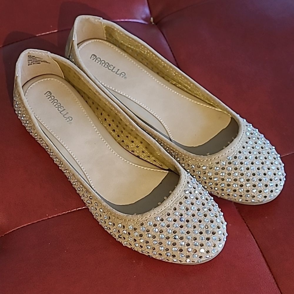 Marbella sz 8 M tan with Sparkles.